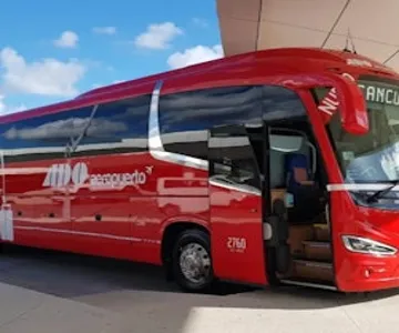 Cancún: Bus Transfer From Cancún Airport to Playa Del Carmen